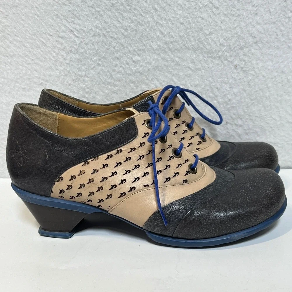 John Fluevog Leather Lace Up Oxford Heels Brown Tan Blue Size 8.5 Portugal